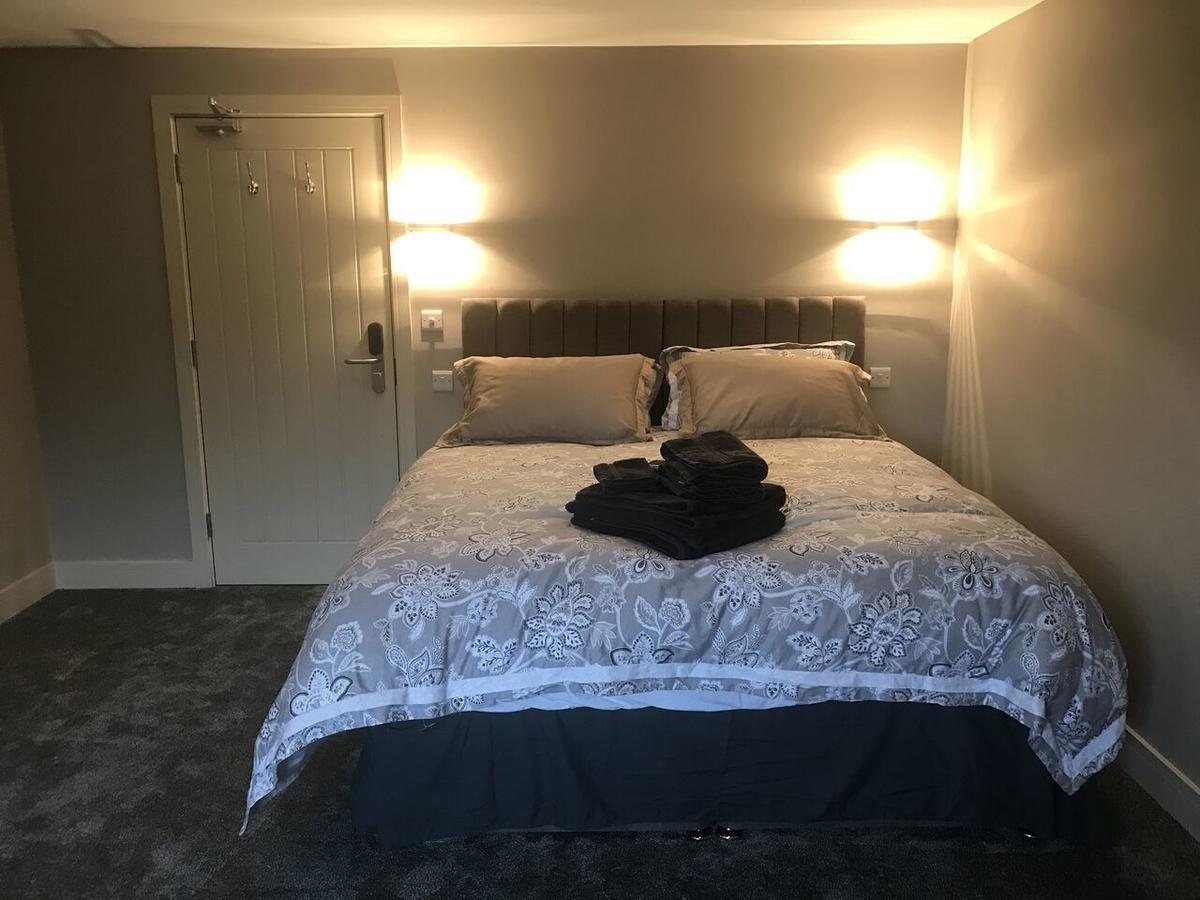 Eccleshall Bed And Breakfast Buitenkant foto