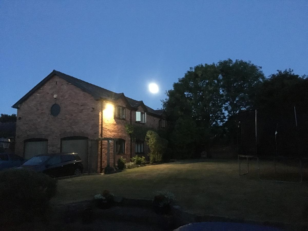Eccleshall Bed And Breakfast Buitenkant foto